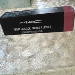 MAC Cosmetics Frost Lipstick - Rouge à Lèvres in Bold Pink
